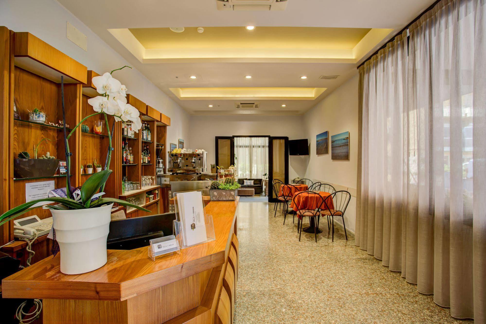 Hotel Villa Dei Gerani Rimini Exterior photo